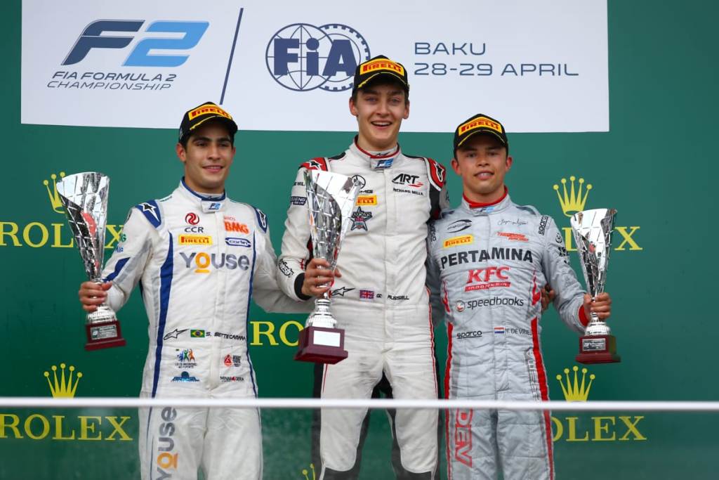 Nyck de Vries (right) on the podium of GP Azerbaijan Race 2