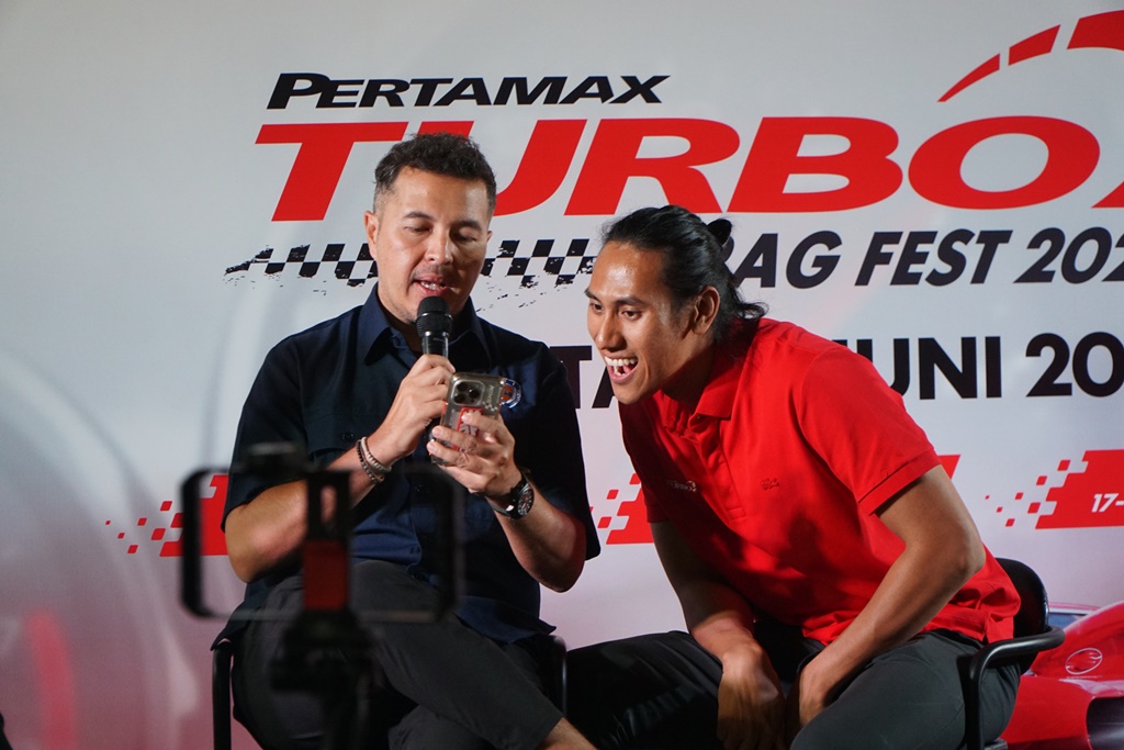 Sean Gelael Hadiri Konferensi Pers Pertamax Turbo Drag Fest 2024