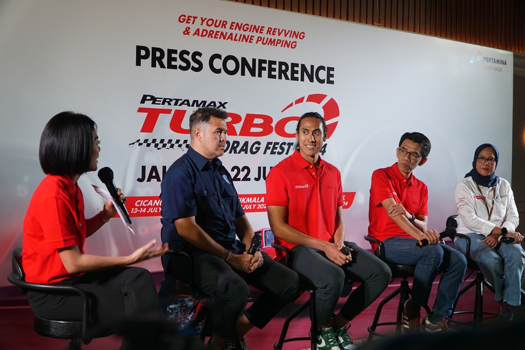 Sean Gelael Hadiri Konferensi Pers Pertamax Turbo Drag Fest 2024